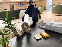 清纯母狗小萝莉【冰凌紫萱】JK小萝莉竟被黑鬼爆操？直呼暴殄天物！清纯小萝莉3P被大黑屌抱起来操