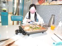 清纯母狗小萝莉【冰凌紫萱】JK小萝莉竟被黑鬼爆操？直呼暴殄天物！清纯小萝莉3P被大黑屌抱起来操