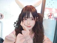 喵小吉閨蜜【TiTi鈦合金】公廁露出，路邊K房露出，素人自拍，三點全露