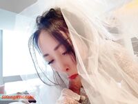 [Tutu_Xiuhe_tu521125] ウェディングドレスで中出し、男子トイレでオーラルセックス、おしっこ、制服、露出、コントラストビッチ、二人組