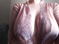 큰가슴 복지공주 @yura0v0yura 실감나는 만화 스타일과 액션 모음