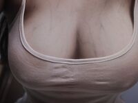 큰가슴 복지공주 @yura0v0yura 실감나는 만화 스타일과 액션 모음