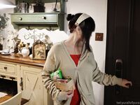 巨乳福利姬@yura0v0yura 真人漫画风视图作合集2