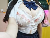 巨乳福利姬@yura0v0yura 真人漫画风视图作合集6