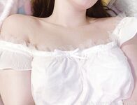 คนดังชาวเน็ตเสือขาวสีชมพู @shybabybun fansly