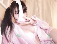 เสือขาวสีชมพู คนดังในโลกออนไลน์ @shybabybunfansly3