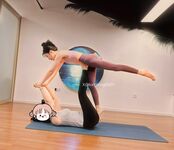 露出眼鏡娘人妻@彤彤乖