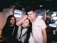 Model wanita kontras Cina Thai "Perry" DARI kehidupan harian berskala besar menunjukkan wajahnya dalam BDSM persendirian lelaki dan wanita makan semua secara persendirian banyak bermain