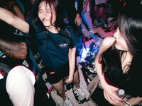 Model wanita kontras Cina Thai "Perry" DARI kehidupan harian berskala besar menunjukkan wajahnya dalam BDSM persendirian lelaki dan wanita makan semua secara persendirian banyak bermain