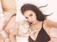 【2025年新流泄密】演员，模特，百万粉丝网红【孟晓艺】福利视图流出，金主的母狗，吃鸡啪啪表情销魂