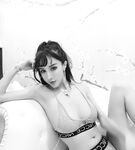 【2025年新流泄密】演员，模特，百万粉丝网红【孟晓艺】福利视图流出，金主的母狗，吃鸡啪啪表情销魂