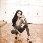 【2025年新流泄密】演员，模特，百万粉丝网红【孟晓艺】福利视图流出，金主的母狗，吃鸡啪啪表情销魂