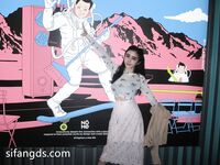 【2025年新流】深圳中越混血网红【波多野】视图福利，高颜值外围名媛，有钱人的玩物