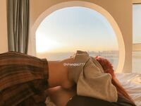 喜欢被粗暴对待把自己最淫贱的模样赤裸裸毫无保留的展现在大鸡巴面前自己板着腿把骚逼的最佳进入视角展示给主人迎合着大鸡