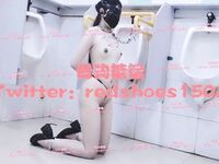 极品粉嫩反差学妹『母狗糖糖』被主人爸爸全裸露出调教啪啪，压肏后入站立式抽插侧入夹腿爆肏各种姿势抽插打桩爽翻了