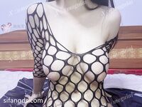 [2025년 신작] 트위터 2005년 빅브레스트 바비 [악마의 사랑] 유료 VIP 혜택 ①, 날씬한 허리와 복숭아 엉덩이, 음란한 말 가득, 섹스 앤 튜닝, 암캐 속성 가득