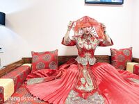 劲爆反差性感尤物『兔兔』及其闺蜜VIP群秀禾群婚纱露脸口交啪啪，唯美性感婚纱新娘超级反差完整版福利①