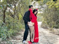 劲爆反差性感尤物『兔兔』及其闺蜜VIP群秀禾群婚纱露脸口交啪啪，唯美性感婚纱新娘超级反差完整版福利①