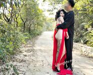 劲爆反差性感尤物『兔兔』及其闺蜜VIP群秀禾群婚纱露脸口交啪啪，唯美性感婚纱新娘超级反差完整版福利①