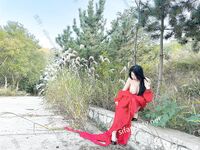 劲爆反差性感尤物『兔兔』及其闺蜜VIP群秀禾群婚纱露脸口交啪啪，唯美性感婚纱新娘超级反差完整版福利①