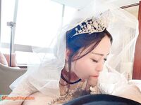 劲爆反差性感尤物『兔兔』及其闺蜜VIP群秀禾群婚纱露脸口交啪啪，唯美性感婚纱新娘超级反差完整版福利③秀禾