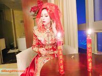 劲爆反差性感尤物『兔兔』及其闺蜜VIP群秀禾群婚纱露脸口交啪啪，唯美性感婚纱新娘超级反差完整版福利③秀禾