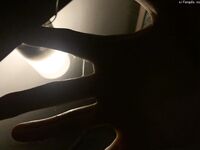 抖音B站双视主播，刷礼物才能看到的福利，嫩穴在透明椅子上随着蜜臀的摆动左拉右扯