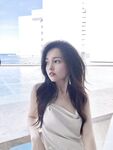 Weibo pelajar Kanada Li Tianyi: Auntie Li Tian, perempuan jalang yang cantik dengan senyuman manis, sedang bersetubuh dengan teman lelakinya di dalam bilik hotel. Dia melutut di atas lantai menjilat zakarnya, memeluk kaki dan air mani tanpa kondom. Saya t