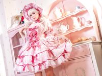 Yiko湿润兔- 25.01月作品『丝绒粉黛』小舞蹈