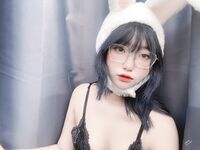 OF可欲可甜，蘿莉娃娃臉，肉感福利姬【Nyanchan2k3】新作，6分鍾，戶外公園捆綁自慰露出放尿