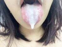 OF可欲可甜，蘿莉娃娃臉，肉感福利姬【Nyanchan2k3】新作，6分鍾，戶外公園捆綁自慰露出放尿