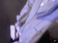 OF可欲可甜，蘿莉娃娃臉，肉感福利姬【Nyanchan2k3】新作，6分鍾，戶外公園捆綁自慰露出放尿