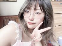 OF可欲可甜，蘿莉娃娃臉，肉感福利姬【Nyanchan2k3】新作，6分鍾，戶外公園捆綁自慰露出放尿