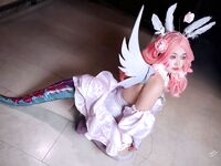 OF可欲可甜，蘿莉娃娃臉，肉感福利姬【Nyanchan2k3】新作，6分鍾，戶外公園捆綁自慰露出放尿