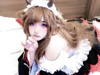 OF可欲可甜，蘿莉娃娃臉，肉感福利姬【Nyanchan2k3】新作，6分鍾，戶外公園捆綁自慰露出放尿