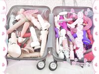 OF可欲可甜，蘿莉娃娃臉，肉感福利姬【Nyanchan2k3】新作，6分鍾，戶外公園捆綁自慰露出放尿