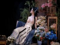 精緻胸模女神｢年年｣絲蘭陵氣質大家閨秀 圓潤美胸軍閥玩物 慵雅脫俗真想把玩一番