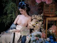 精緻胸模女神｢年年｣絲蘭陵氣質大家閨秀 圓潤美胸軍閥玩物 慵雅脫俗真想把玩一番