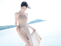 Exquisite bust model goddess "Nian Nian" Muse beach beauty super beautiful transparent tender breasts are really beautiful devil figure curve extraordinary temperament