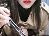 海角亂倫大神【shsjsjssnn】『與親姐和漂亮表姐的瘋狂亂倫』收費合集，穿上空姐制服 嘗試姐姐的後庭 射在姐姐嘴裡！