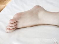 海角亂倫大神【shsjsjssnn】『與親姐和漂亮表姐的瘋狂亂倫』收費合集，穿上空姐制服 嘗試姐姐的後庭 射在姐姐嘴裡！