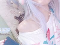 超嫩合法小母狗萝莉『LepALuli2kVN』被主人爸爸拽着双马尾后入，无毛小嫩穴被大肉棒塞满