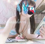 超嫩合法小母狗萝莉『LepALuli2kVN』被主人爸爸拽着双马尾后入，无毛小嫩穴被大肉棒塞满