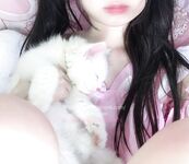 超嫩合法小母狗萝莉『LepALuli2kVN』被主人爸爸拽着双马尾后入，无毛小嫩穴被大肉棒塞满