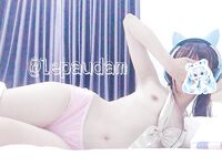 超嫩合法小母狗萝莉『LepALuli2kVN』被主人爸爸拽着双马尾后入，无毛小嫩穴被大肉棒塞满