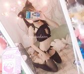 超嫩合法小母狗萝莉『LepALuli2kVN』被主人爸爸拽着双马尾后入，无毛小嫩穴被大肉棒塞满