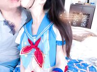 超嫩合法小母狗萝莉『LepALuli2kVN』被主人爸爸拽着双马尾后入，无毛小嫩穴被大肉棒塞满