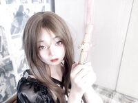 露脸巨乳高颜值大学生【小坦克】宿舍自慰，户外露出，喝尿，叫爸爸！漂亮学生妹私下极度反差是个露出癖性瘾小母狗