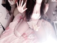 露脸巨乳高颜值大学生【小坦克】宿舍自慰，户外露出，喝尿，叫爸爸！漂亮学生妹私下极度反差是个露出癖性瘾小母狗