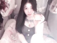 露脸巨乳高颜值大学生【小坦克】宿舍自慰，户外露出，喝尿，叫爸爸！漂亮学生妹私下极度反差是个露出癖性瘾小母狗